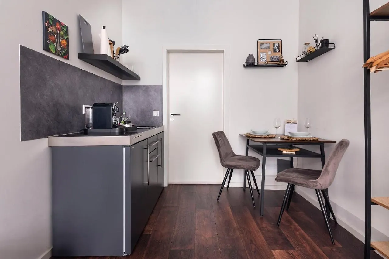 Central Apartment In Heart Of Berlino Germania